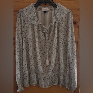 Universal Threads Floral Ruffle Long Sleeve Blouse - Black and Cream Medium